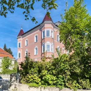 https://innsbruckhomes-at-botanic-garden.innsbruckaustriahotels.com